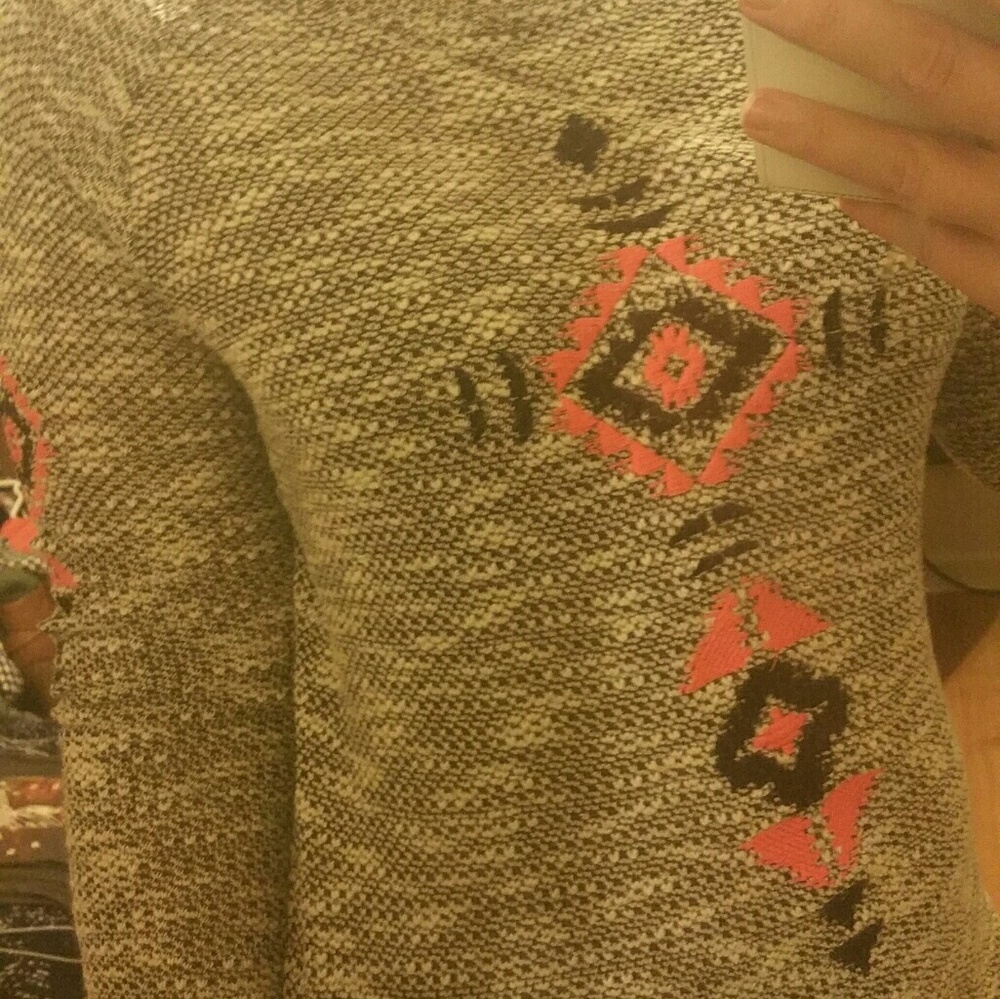Forever 21 lightweight tribal print sweater