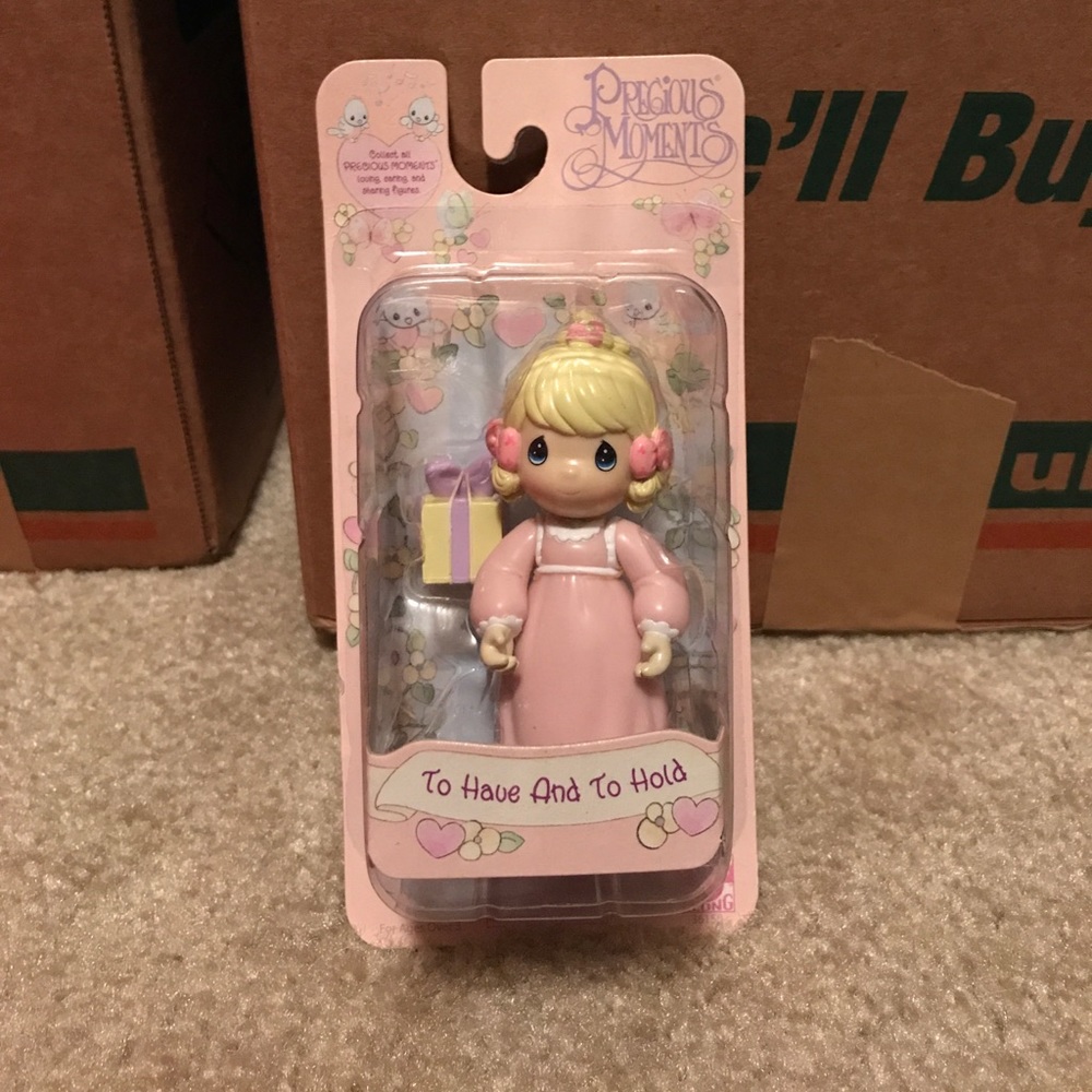 Precious Moments Figurine
