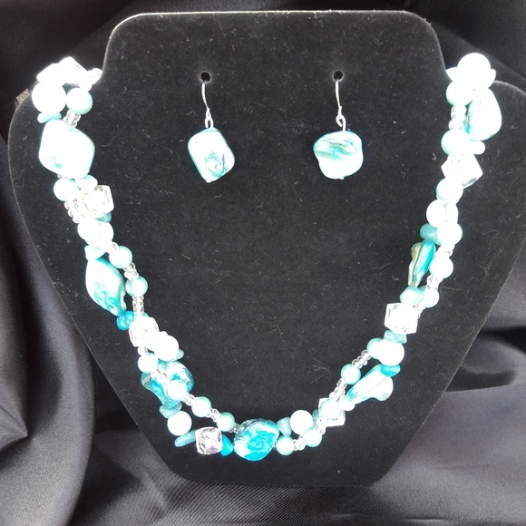 2 strand aqua-blue necklace - Picture 1 of 7