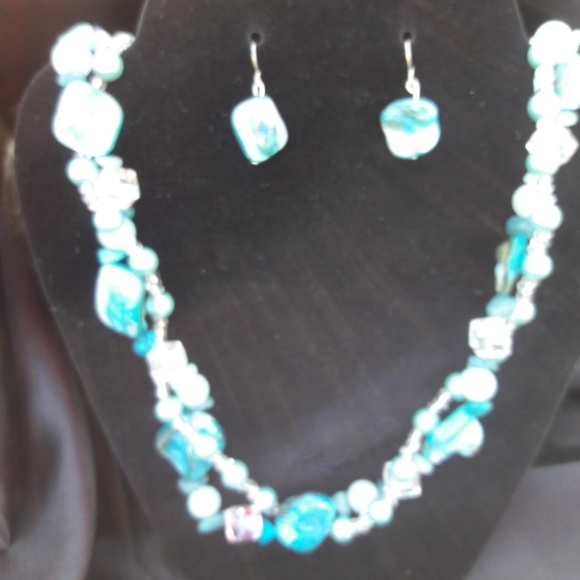 2 strand aqua-blue necklace - Picture 5 of 7