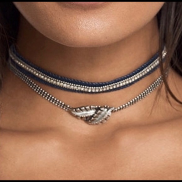 White House black market choker - Picture 2 of 2