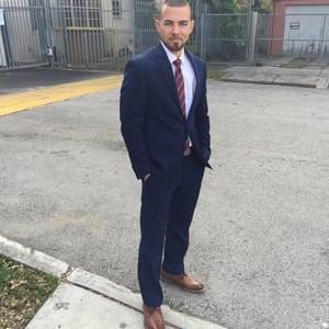 Meet your Posher, Dennis