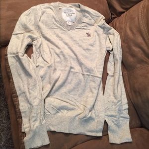 Grey A&F sweater