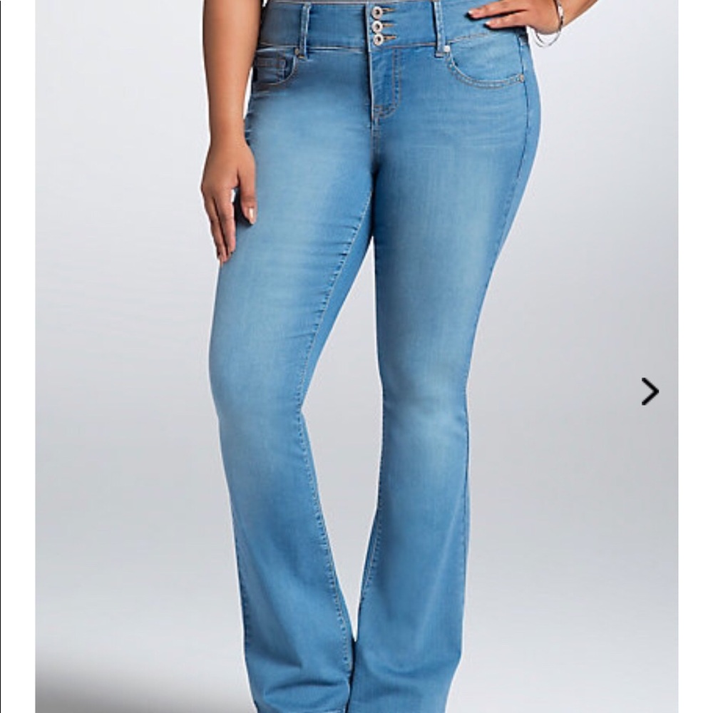 Torrid Three Button Flares 24 TALL