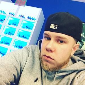 Meet your Posher, Donovan