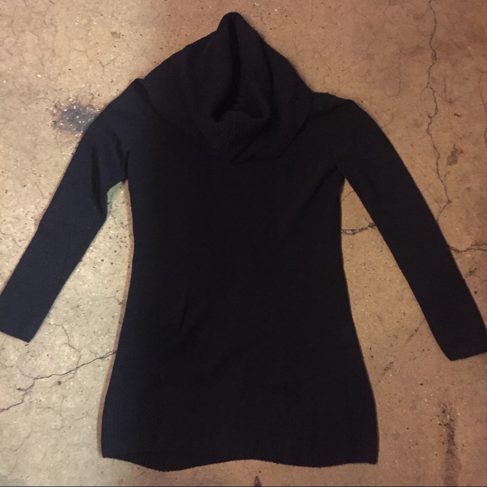 H&M Basic Large Black NWOT cowl neck Sweater.