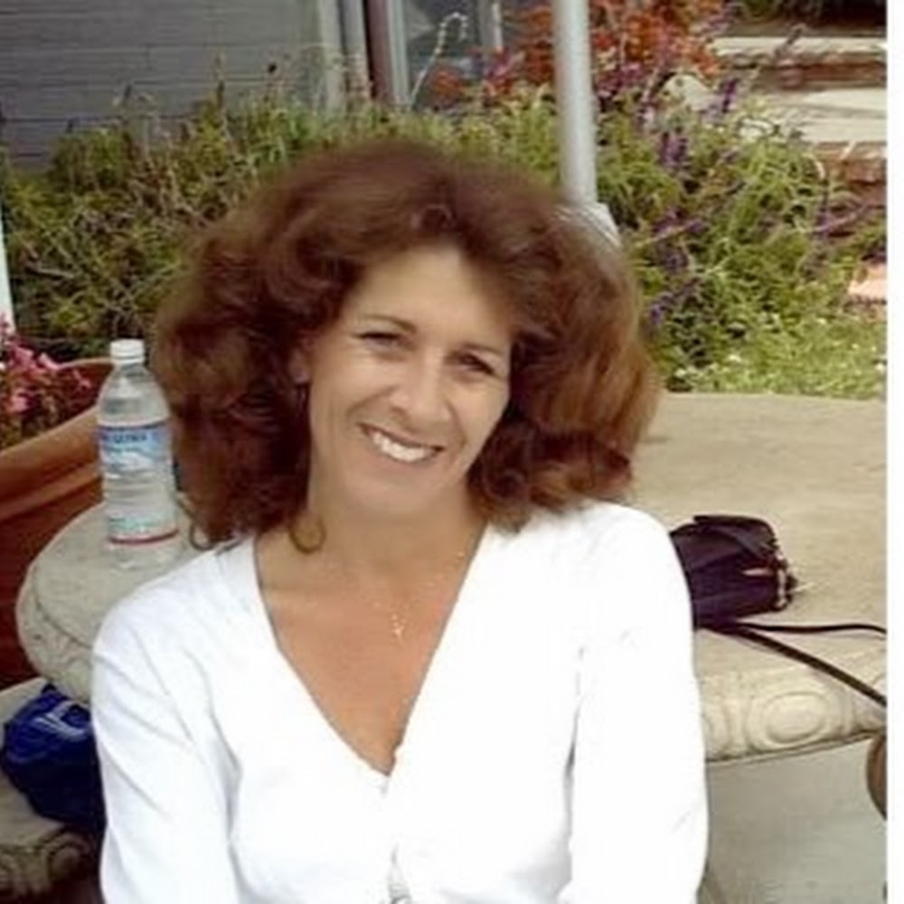 Meet your Posher, Paula