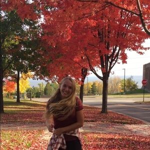 Meet your Posher, Anna