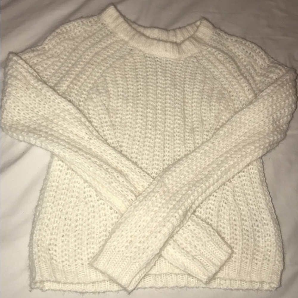 White knit sweater XS