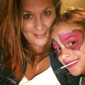 Meet your Posher, Carrie