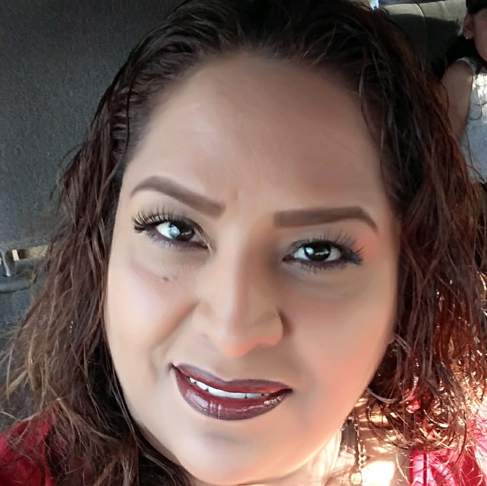 Meet your Posher, Elda