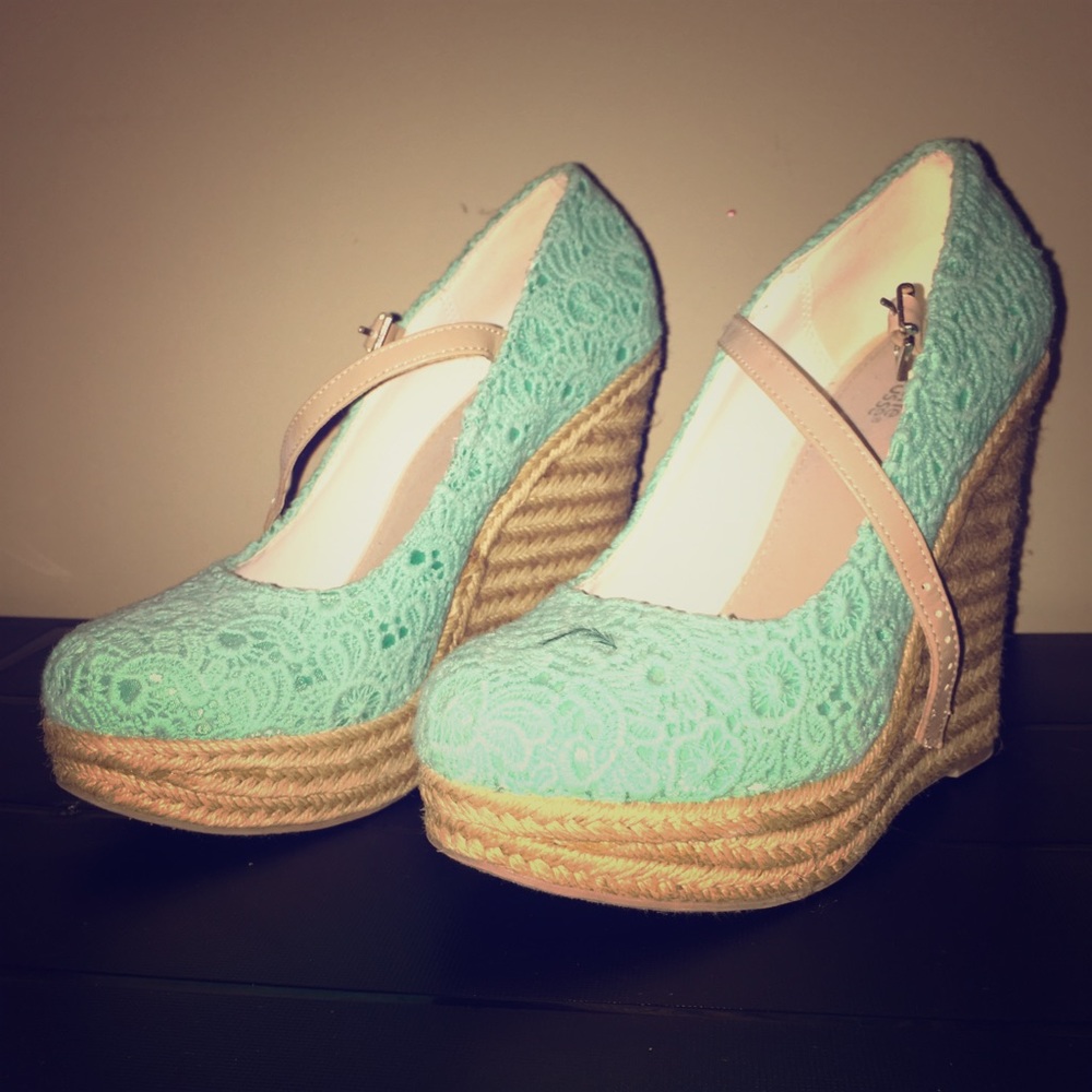 Teal wedges