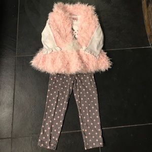 Adorable, like-new Little Lass outfit!