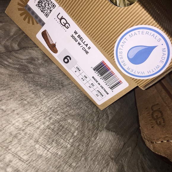 Womens UGG® Bella II Casual Shoe - Picture 3 of 3