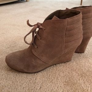 NWOT Dolce Vita booties!