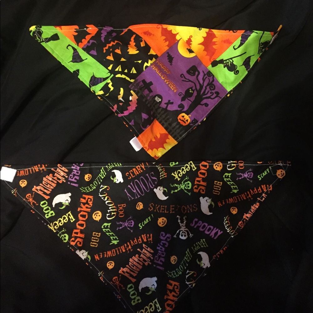 Baby clothes and bibs