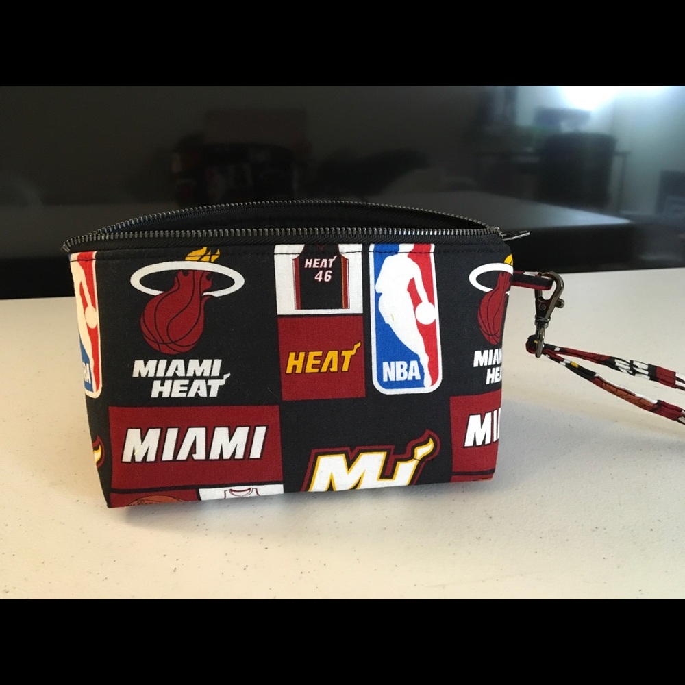 NBA MIAMI HEAT memorabilia’s elegant wristlet
