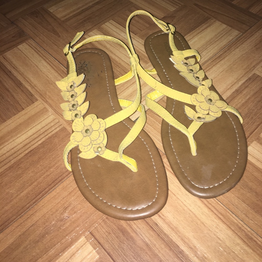 Floral sandals