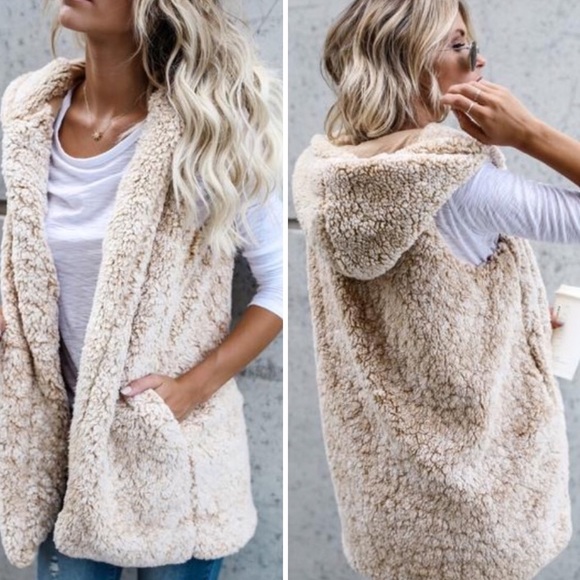 ✨🌸1 LEFT✨🌸 Cozy Beige Sherpa Vest - Picture 4 of 4