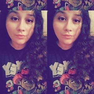 Meet your Posher, Elyzabeth