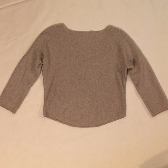 Vince Natural Cashmere Cropped Boatneck Sweater LG - Picture 6 of 7