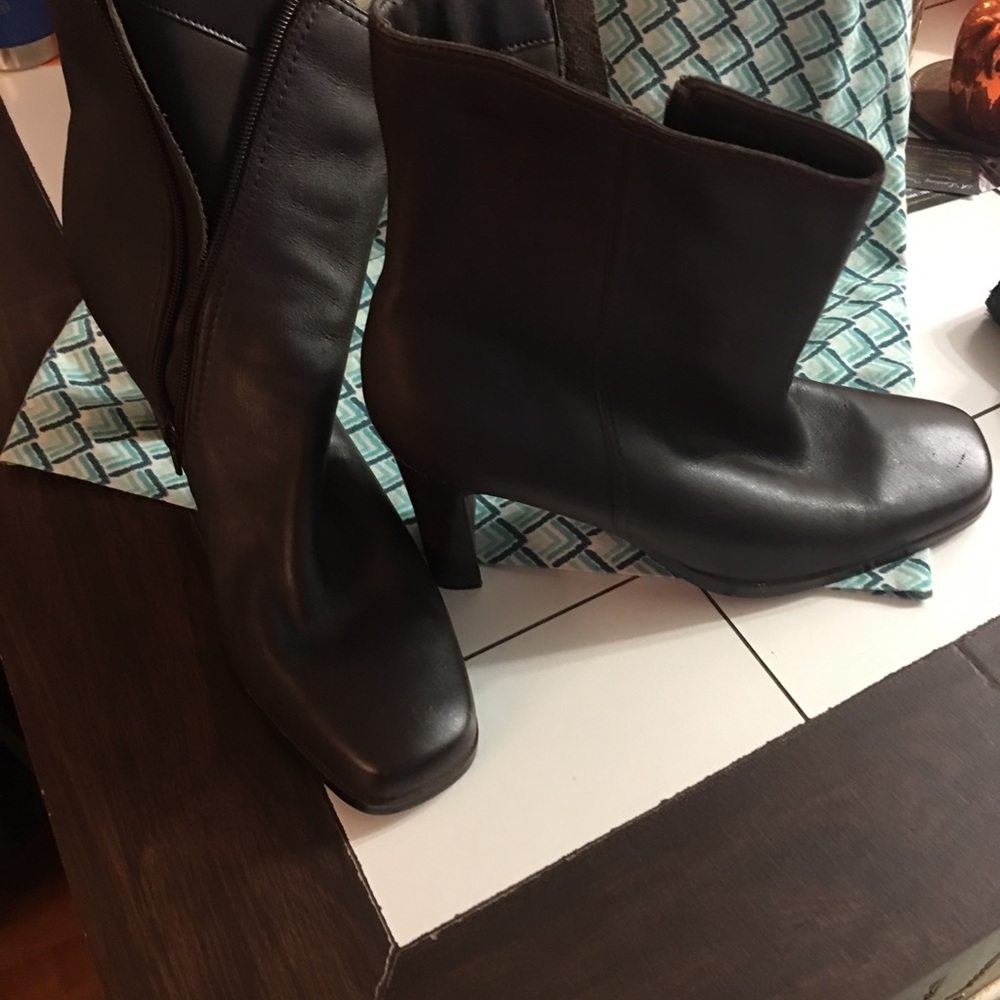 Dark brown boots