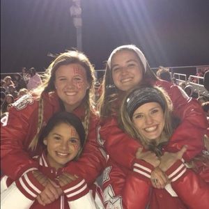 Meet your Posher, Hailey