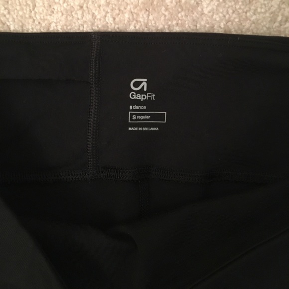 Gap Fit exercise pants - Picture 2 of 4