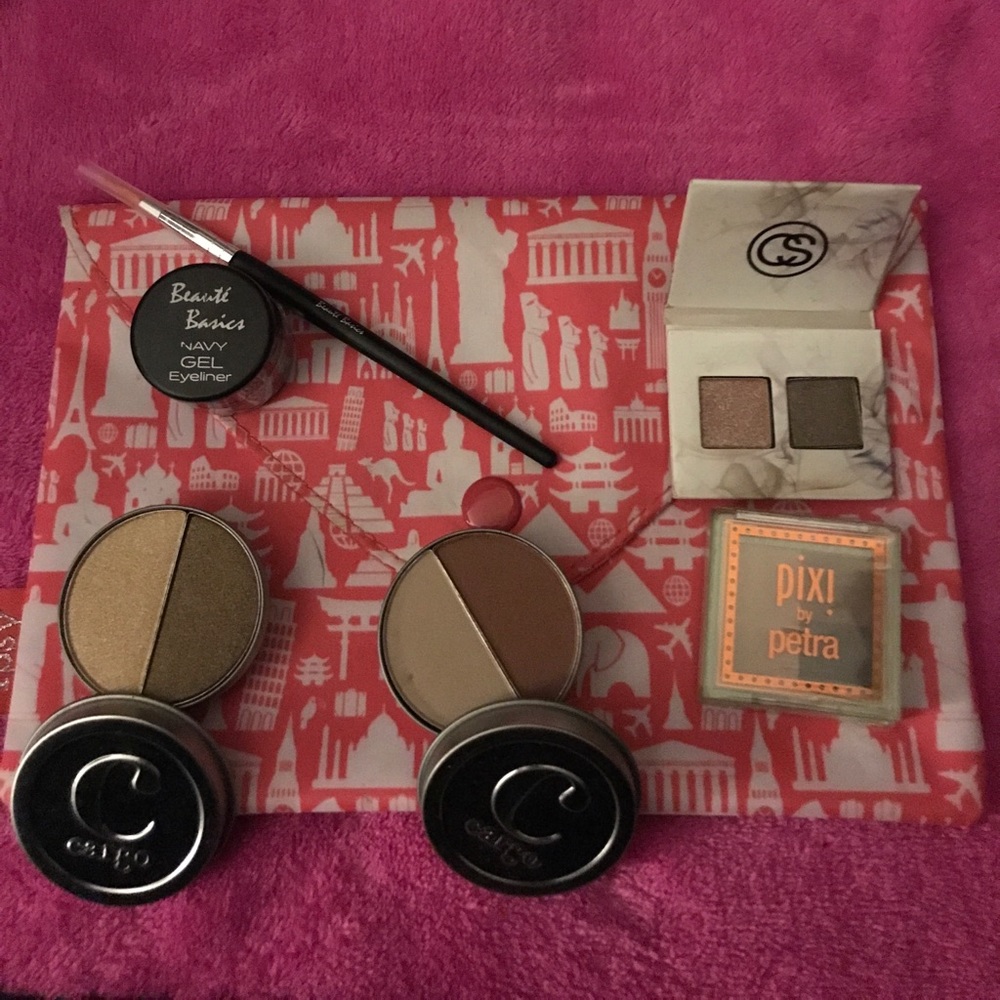 Ipsy shadow Bundle