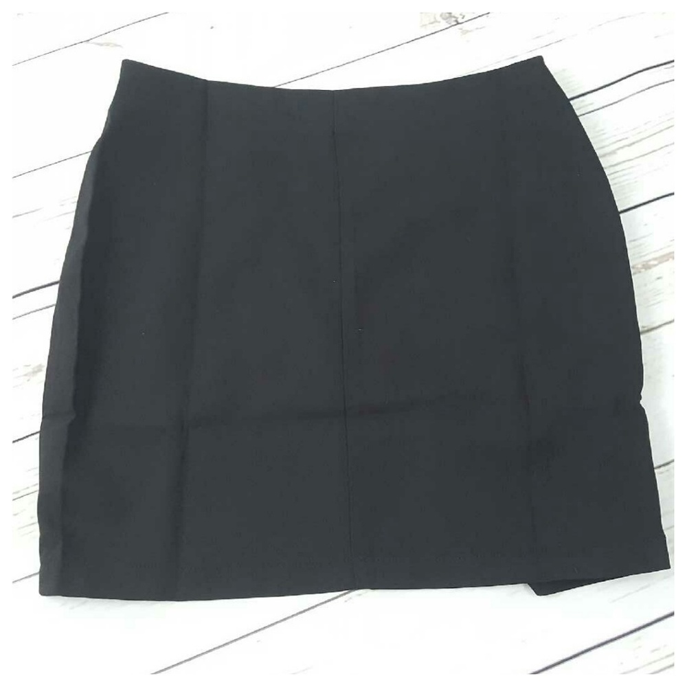 Black Mini Skirt with Silver Exposed Zippers SMALL - Picture 3 of 7