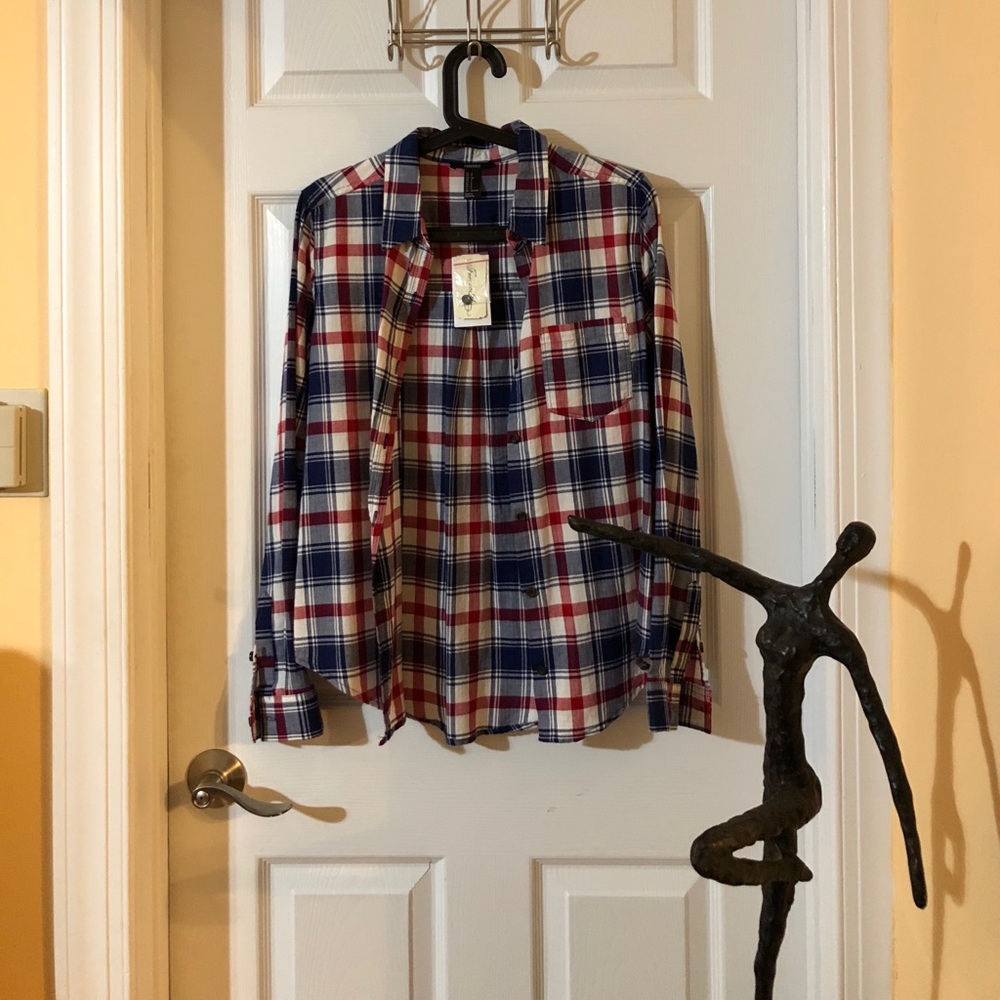 FOREVER 21 Blue Plaid Button Up Blouse