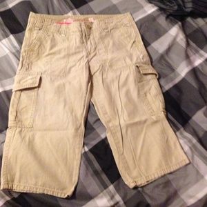 Khaki capris