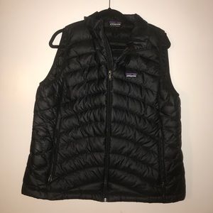 Black Patagonia down vest
