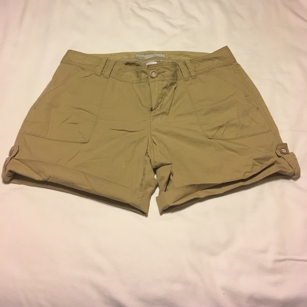 Old Navy Size 14 shorts