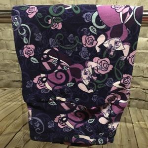 Lularoe One size Disney villains 😈😈😆😆