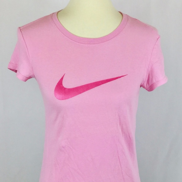 Nike Tops - Nike Fitted Pink Cotton Tee Cap Sleeves Sz M Cute!