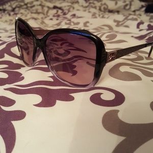 Guess Light Purple and Black Sunglasses