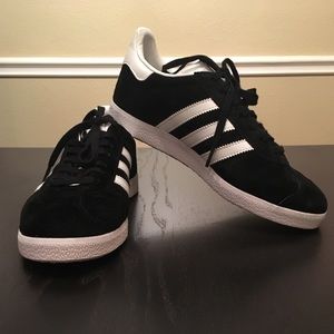 adidas Originals Gazelle sneaker