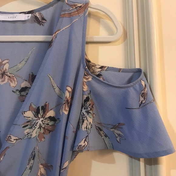 Blue Could Shoulder Wrap dress - Picture 3 of 6