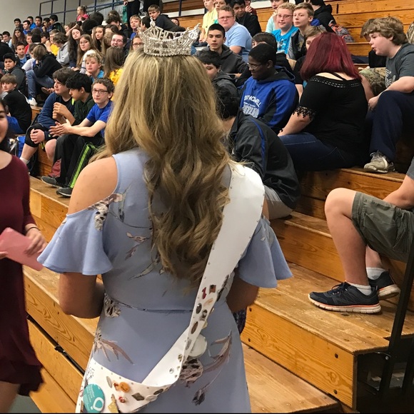 Blue Could Shoulder Wrap dress - Picture 6 of 6