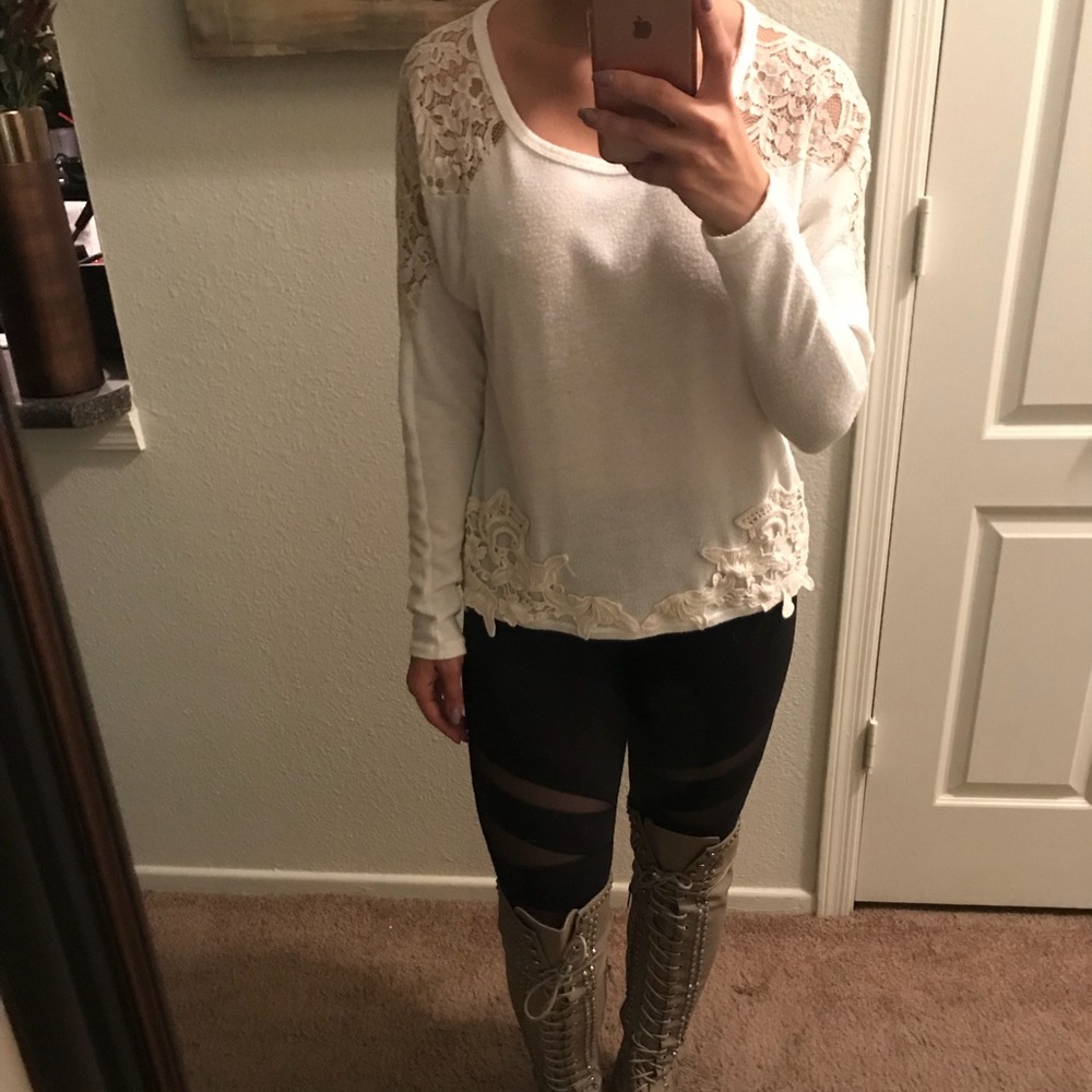 Ivory Long Sleeve Fleece Top With Lace