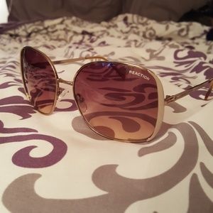 Kenneth Cole Reaction Beige and Gold Sunglasses