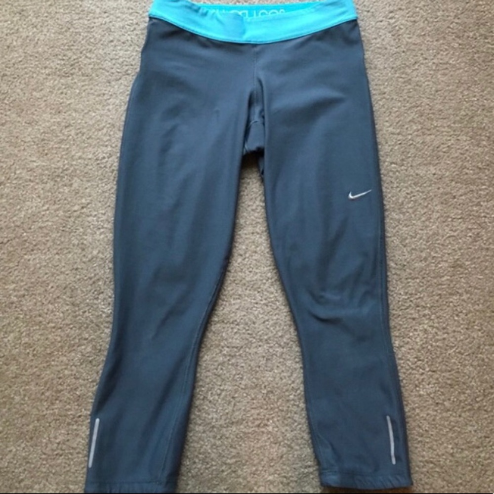 NIKE Dri-Fit Capris