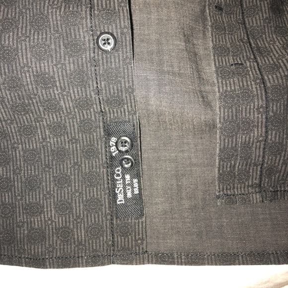 Button down - Picture 4 of 5