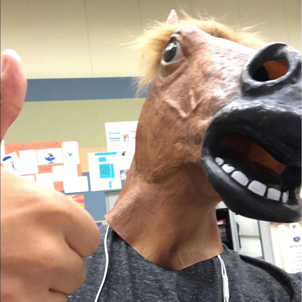 Meet your Posher, Max