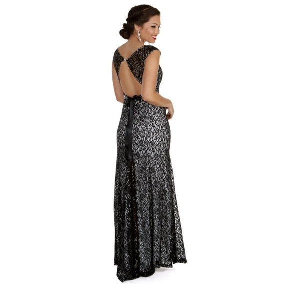 Long Formal Gown - Picture 2 of 3