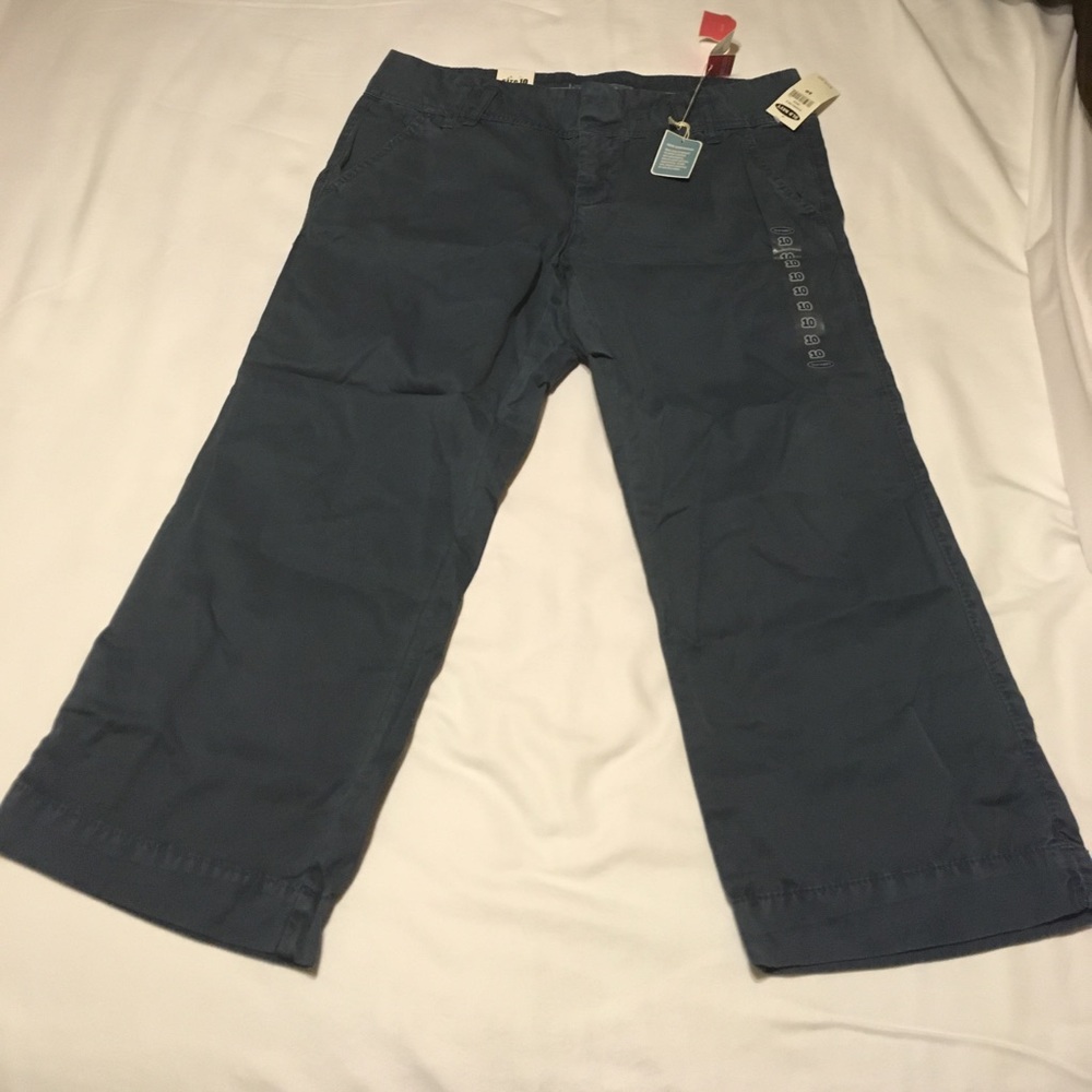 Old Navy Size 10 Capris