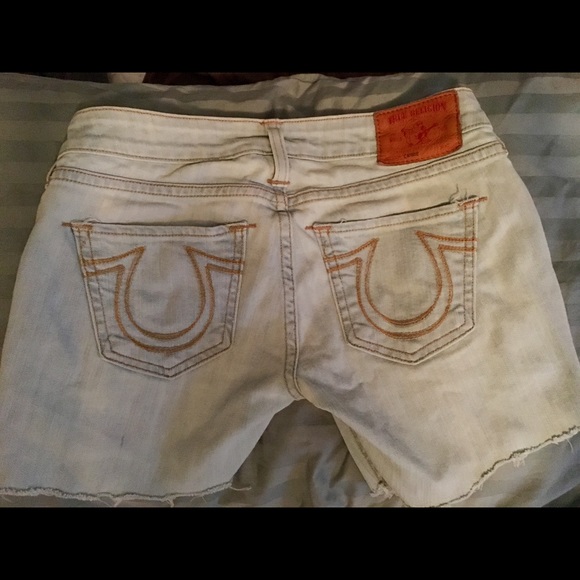 True Religion cut off jean shorts - Picture 1 of 3