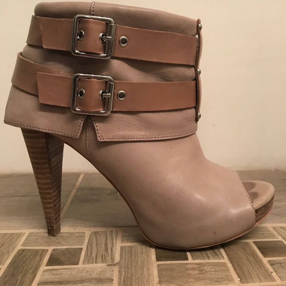 vince camuto taupe booties