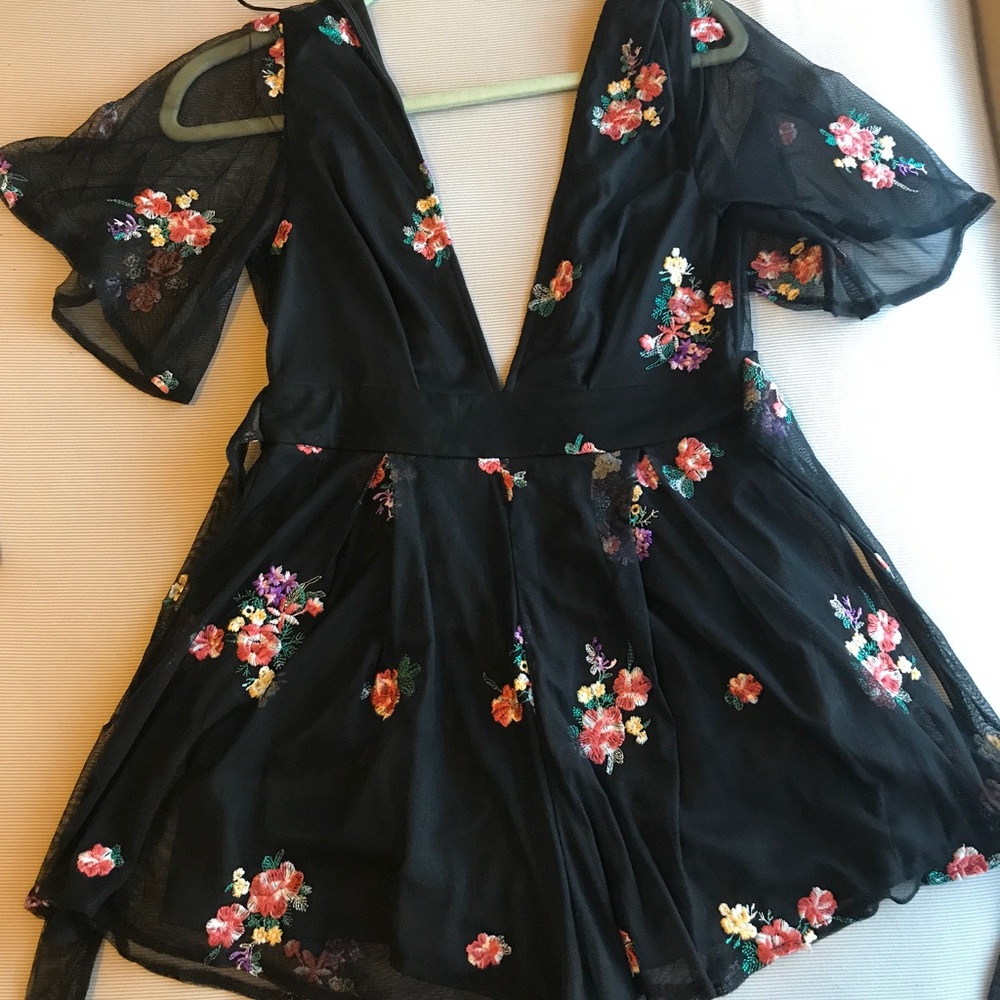 Whoiam Floral Black Romper